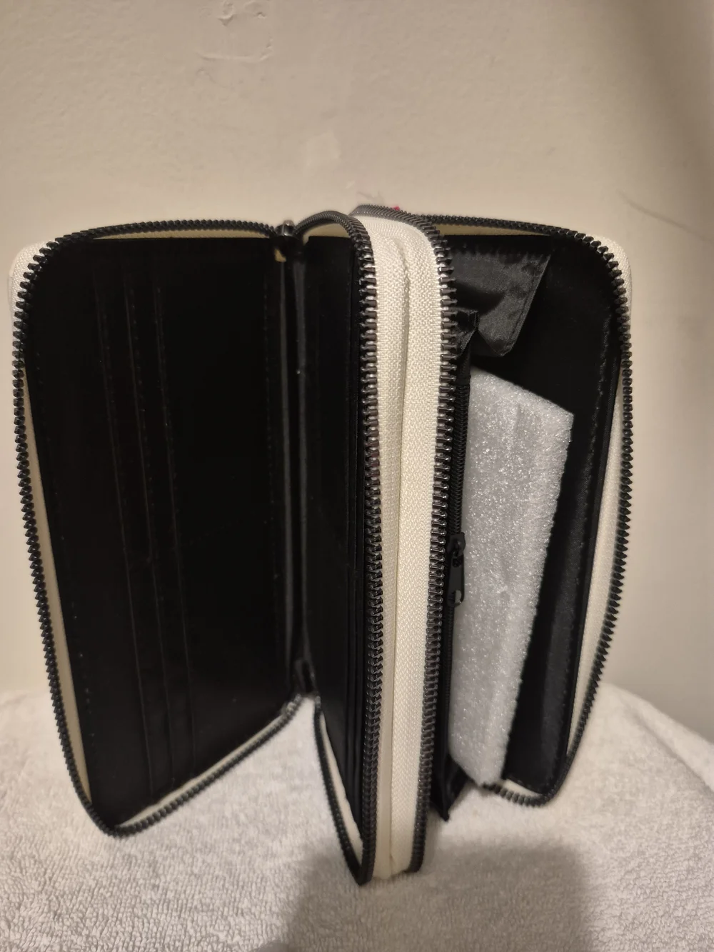 NWT Ramage Quilted Cream Faux Leather Wallet Clutch